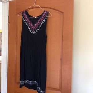 Embroidered short dress